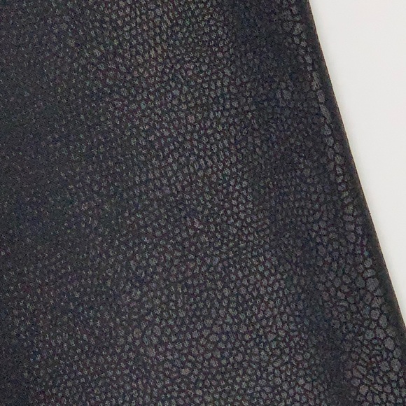 High-rise Python Print Black Leggings in Large - Picture 4 of 12